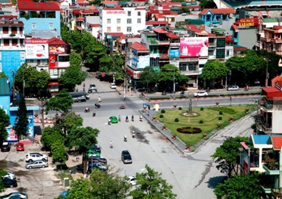 Phát huy tinh thần Cách mạng Tháng Tám và Quốc khánh 2/9, chung sức xây dựng quê hương Ninh Bình ngày càng giàu đẹp