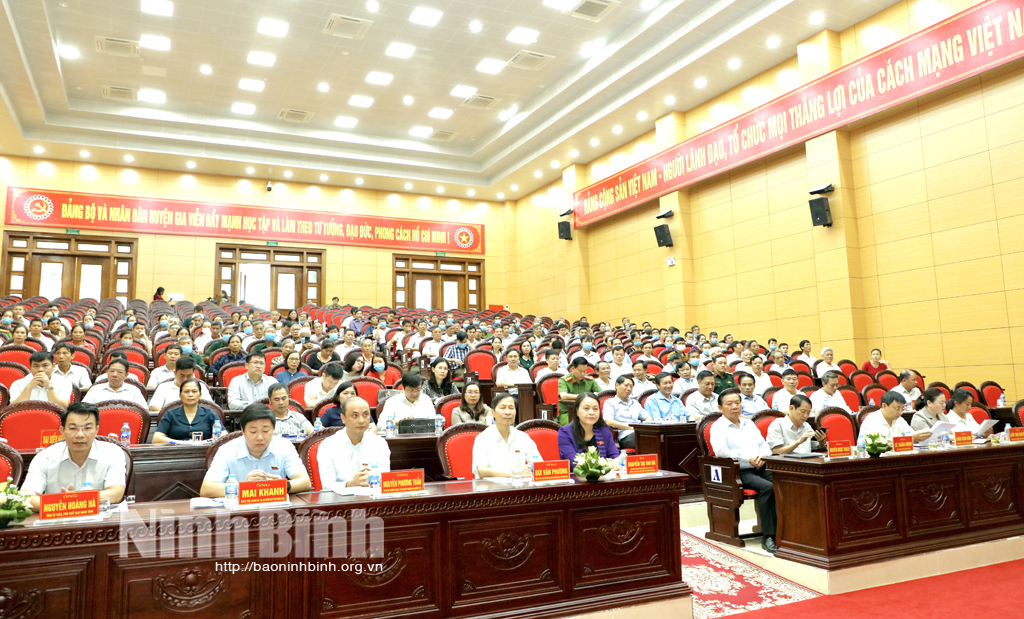 Đoàn ĐBQH tỉnh tiếp xúc cử tri huyện Gia Viễn