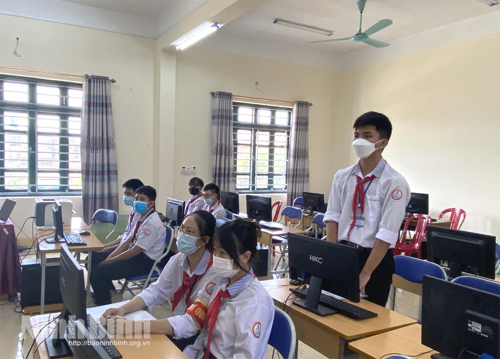 Hai học sinh trường huyện đạt huy chương tại cuộc thi Olympic Toán quốc tế
