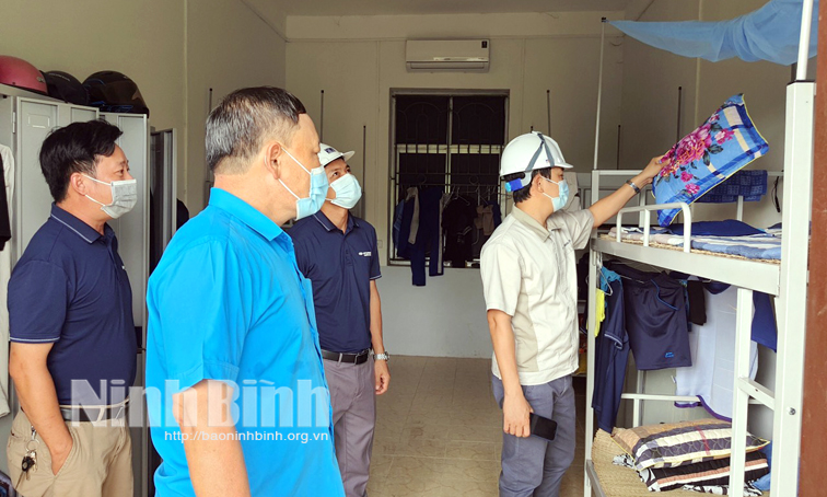An tâm với "3 tại chỗ"