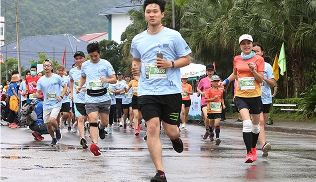 1,800 athletes join Quang Binh Discovery Marathon