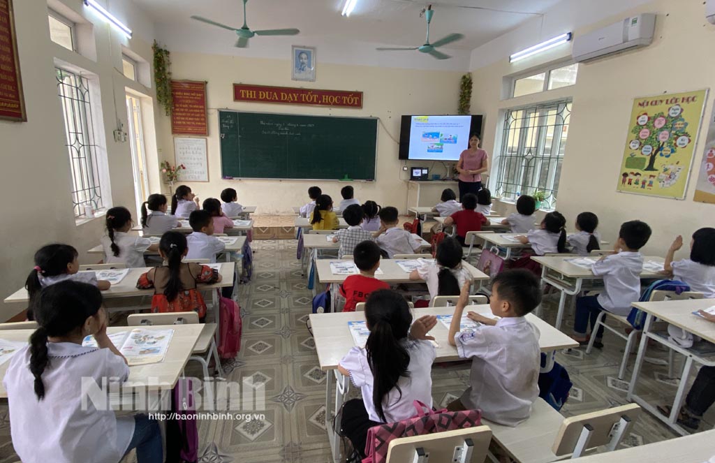 Chọn SGK lớp 2, lớp 6 cần đảm bảo khách quan, phù hợp, hiệu quả