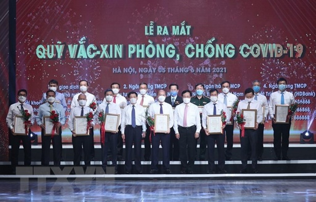 Ủng hộ Quỹ vaccine: Góp thêm nguồn lực đẩy lùi dịch bệnh COVID-19