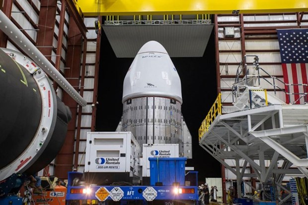 Công ty SpaceX đưa nhiều "hành khách đặc biệt" lên Trạm ISS