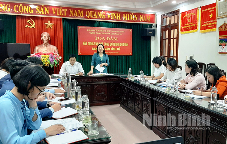 Tọa đàm về xây dựng văn hóa công sở
