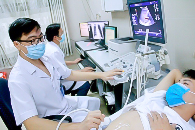 Bác sĩ Trịnh Văn Thái - Tấm gương sáng về y đức
