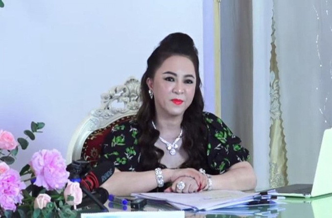 Khởi tố, bắt tạm giam bà Nguyễn Phương Hằng