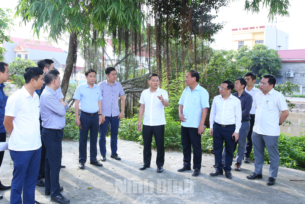 Lãnh đạo UBND tỉnh kiểm tra công tác triển khai các dự án trên địa bàn huyện Kim Sơn