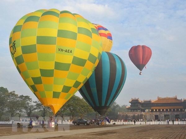 'Cố đô Huế nhìn từ bầu trời': Lễ hội khinh khí cầu lớn nhất Việt Nam