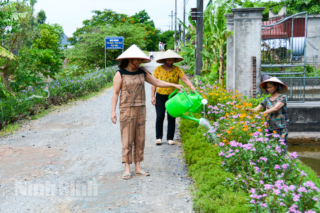 Phụ nữ góp sức bảo vệ môi trường