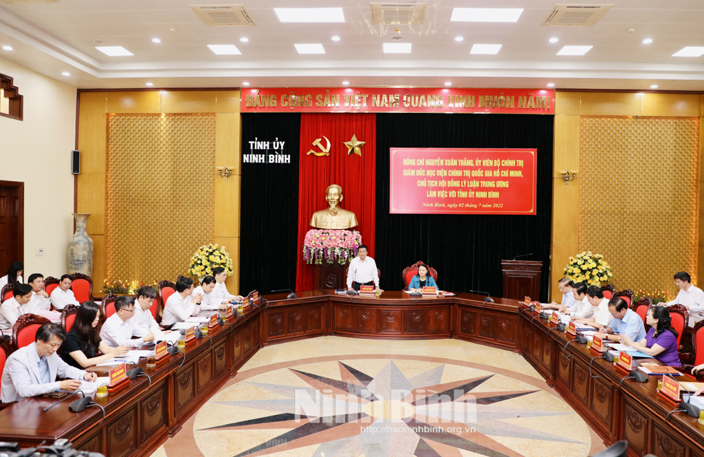 [Video] Đồng chí Nguyễn Xuân Thắng, Ủy viên Bộ Chính trị, Giám đốc Học viện Chính trị Quốc gia Hồ Chí Minh, Chủ tịch Hội đồng Lý luận Trung ương làm việc với Tỉnh ủy Ninh Bình