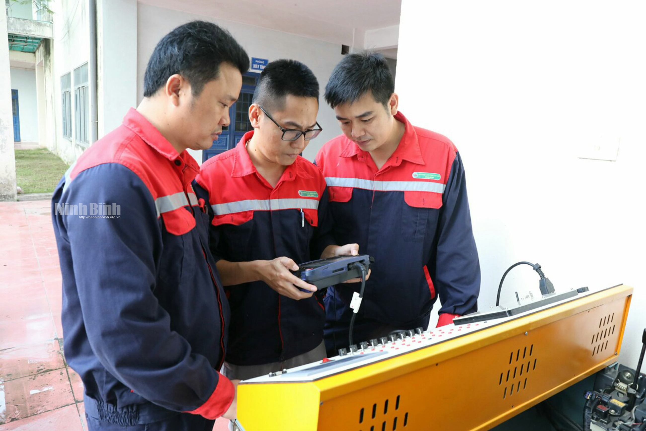 Tự làm thiết bị đào tạo: Sự sáng tạo không giới hạn