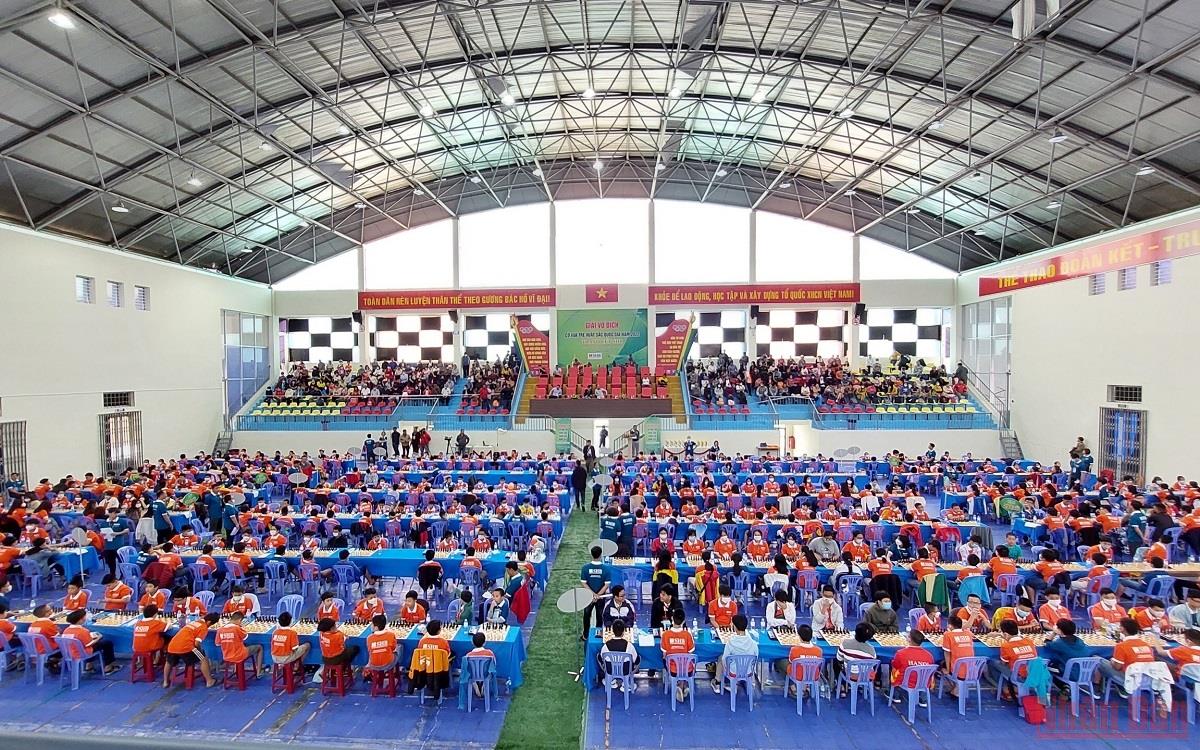 Khai mạc Giải vô địch Cờ vua trẻ xuất sắc quốc gia cúp SHB năm 2022