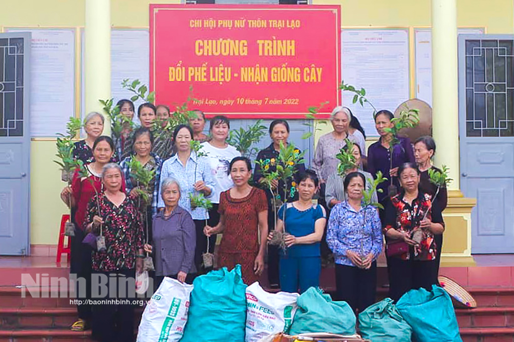 Phụ nữ Đồng Phong làm theo lời Bác bằng những việc làm thiết thực