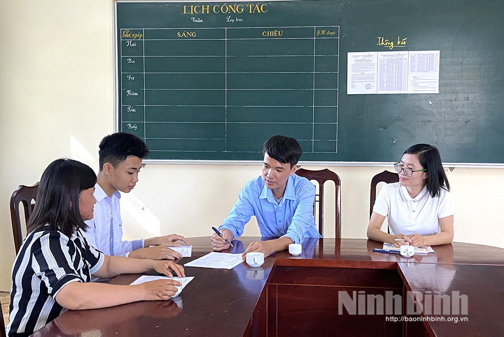 Tích cực tư vấn, hướng dẫn học sinh lớp 10 chọn nhóm môn học theo Chương trình GDPT 2018