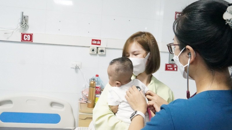 Không cần thiết phải cho trẻ đi xét nghiệm Adenovirus