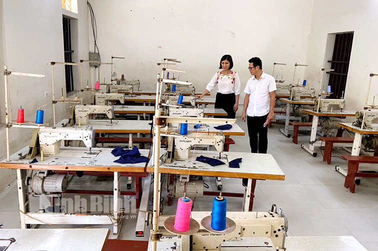 Đảm bảo các điều kiện thực hiện Chương trình Giáo dục thường xuyên mới cấp THPT