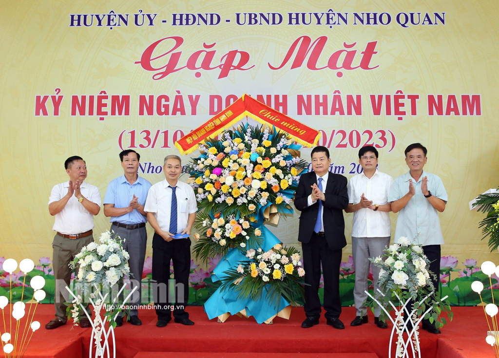 Huyện Nho Quan gặp mặt các doanh nghiệp nhân kỷ niệm Ngày Doanh nhân Việt Nam
