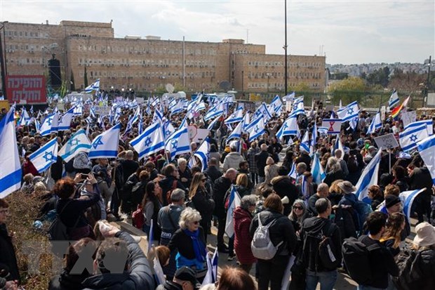 Gần 200.000 người Israel biểu tình trong tuần thứ 8 liên tiếp