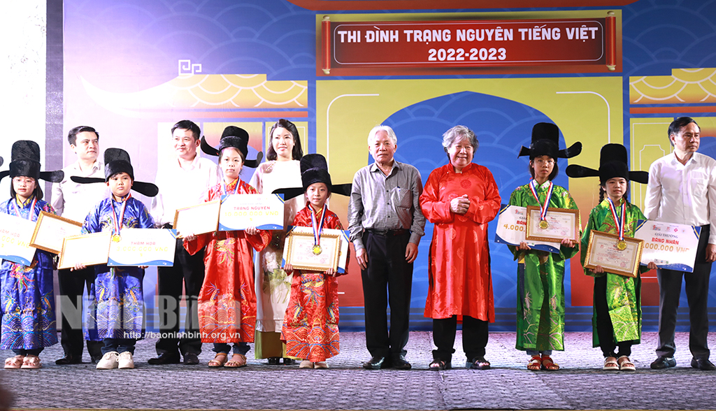 Lễ vinh danh và trao giải Trạng Nguyên tiếng Việt năm học 2022- 2023