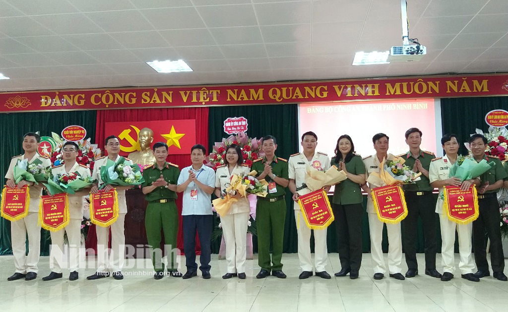 Hội thi Bí thư chi bộ giỏi Công an thành phố Ninh Bình