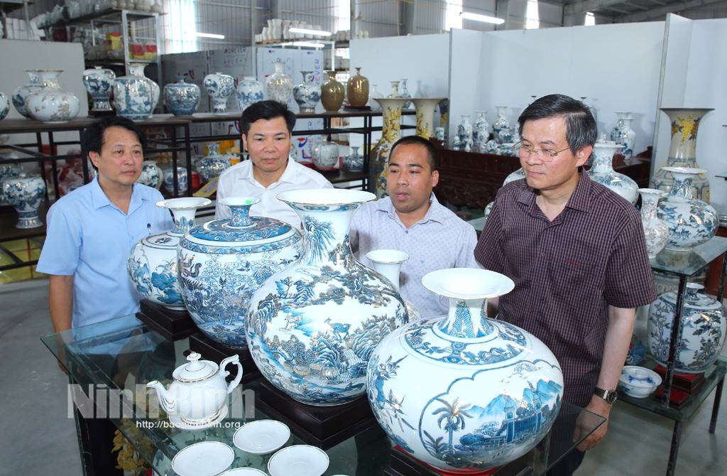 Ninh Binh works to revive Bo Bat ancient pottery village