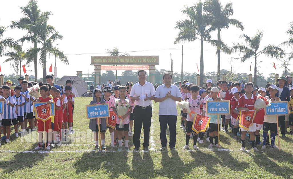 Khai mạc Giải bóng đá nhi đồng huyện Yên Mô năm 2023