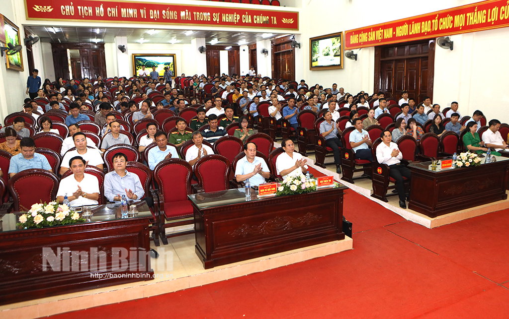 Hoa Lư: Bồi dưỡng, cập nhật kiến thức cho cán bộ đối tượng 4