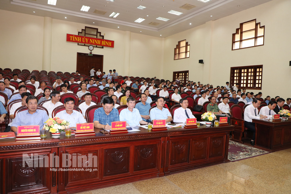 Ban Thường vụ Tỉnh ủy sơ kết đánh giá tình hình thực hiện Nghị quyết số 10-NQ/TW của Ban Chấp hành Trung ương Đảng khóa XII