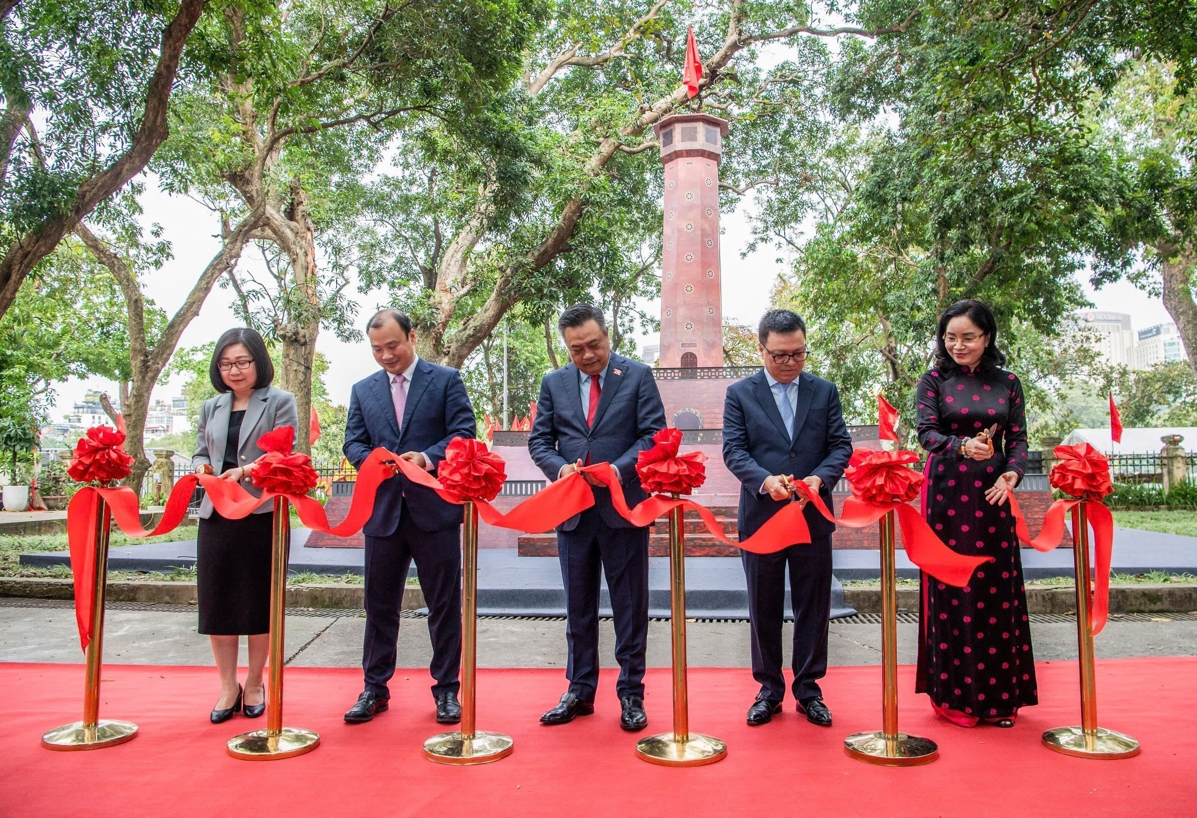 Triển lãm tương tác cột cờ Hà Nội kỷ niệm 70 năm Ngày giải phóng Thủ đô