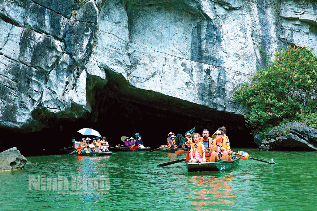 Du lịch Ninh Bình tạo động lực thúc đẩy tăng trưởng kinh tế