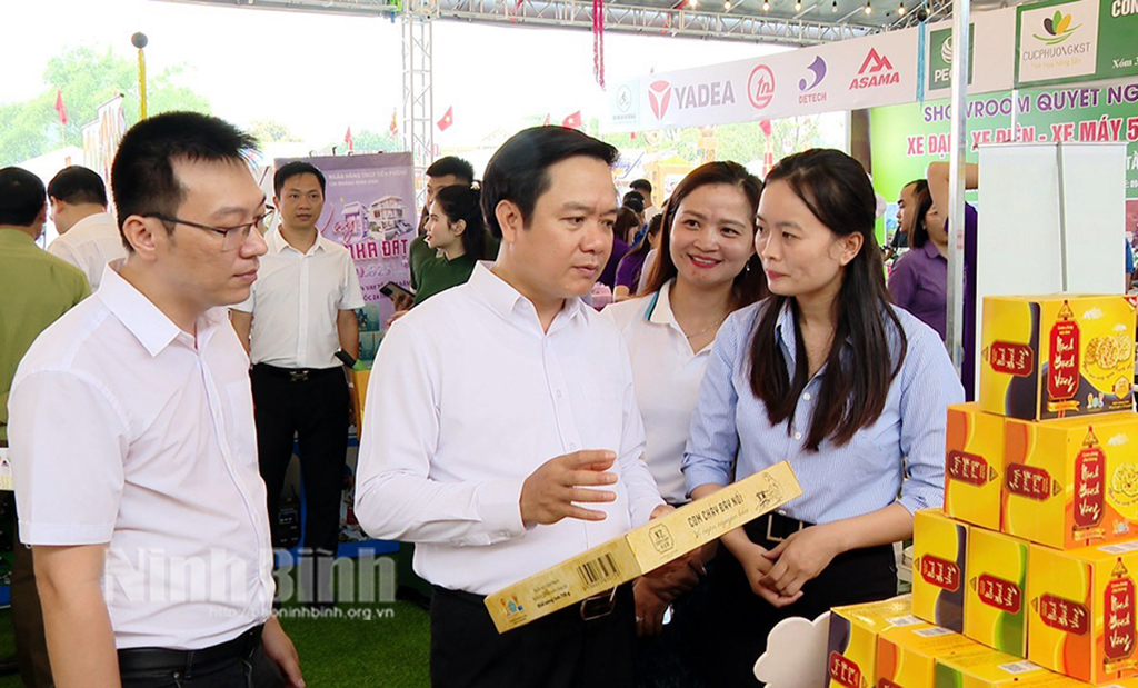 Triển lãm gian hàng thương mại, dịch vụ quảng bá sản phẩm doanh nhân trẻ Ninh Bình năm 2024