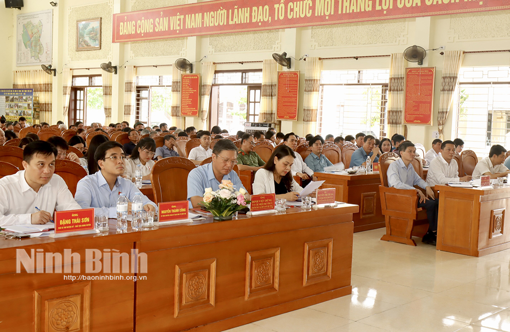 Đoàn ĐBQH tỉnh tiếp xúc cử tri huyện Yên Mô