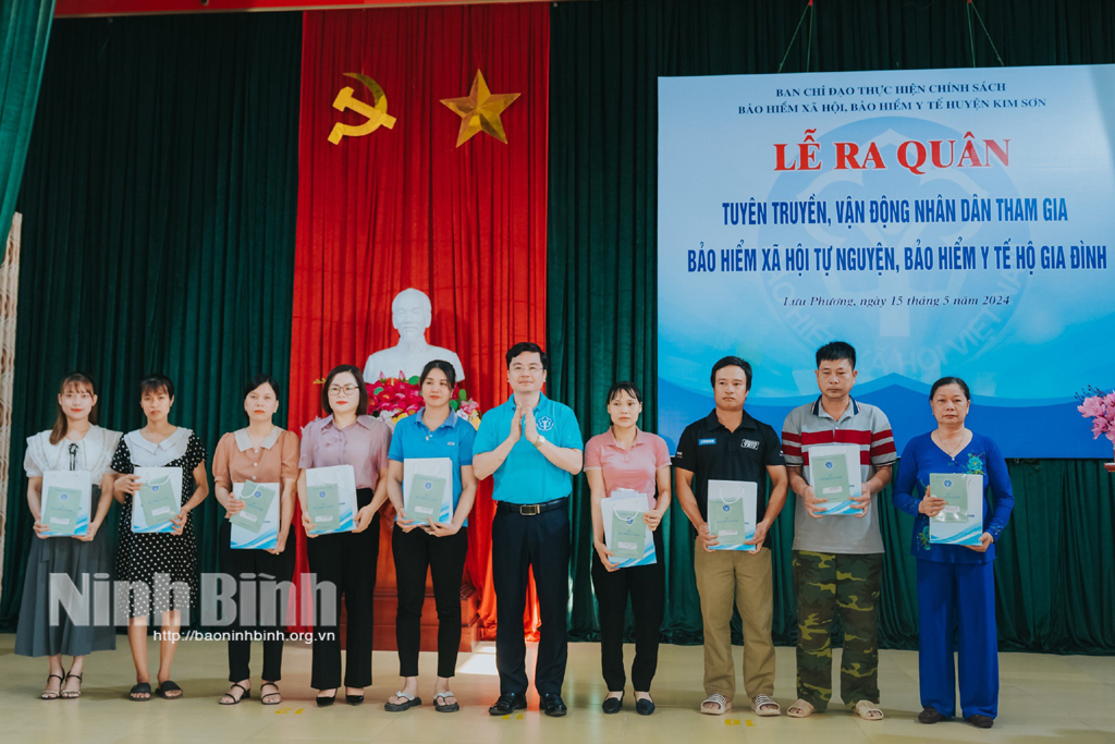 Kim Sơn: Tăng cường tuyên truyền, vận động nhân dân tham gia BHXH tự nguyện, BHYT hộ gia đình