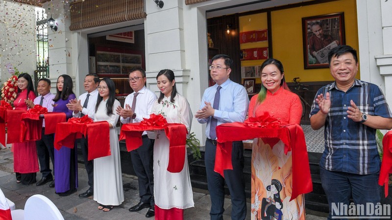 [Ảnh] Ra mắt Không gian trưng bày, trải nghiệm và giới thiệu sản phẩm Báo Nhân Dân