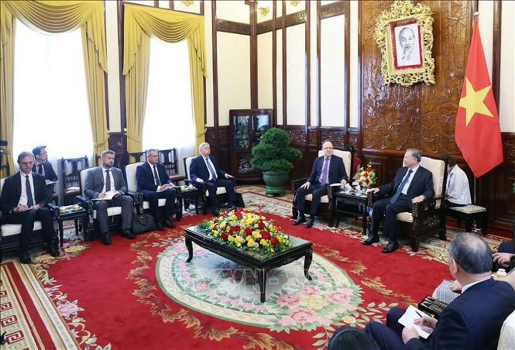 Vietnam considers Russia one of top priority partners: President