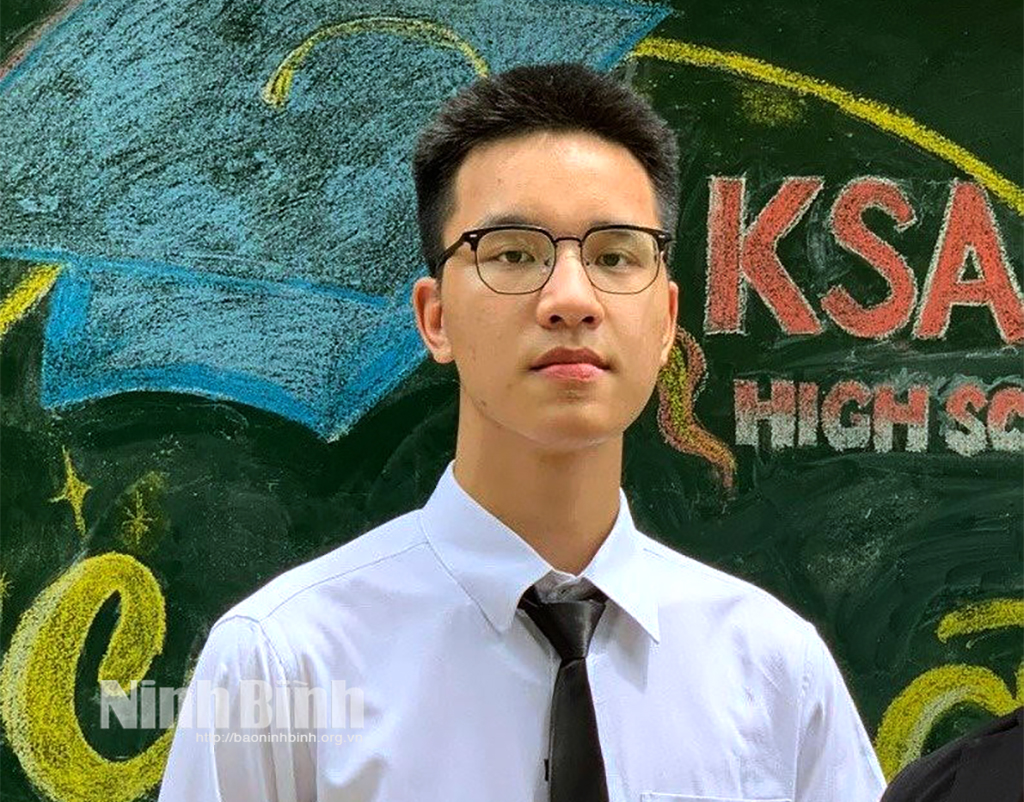 Học sinh Trường THPT Kim Sơn A là thủ khoa đợt 6 Đánh giá tư duy năm 2024 của Đại học Bách Khoa Hà Nội