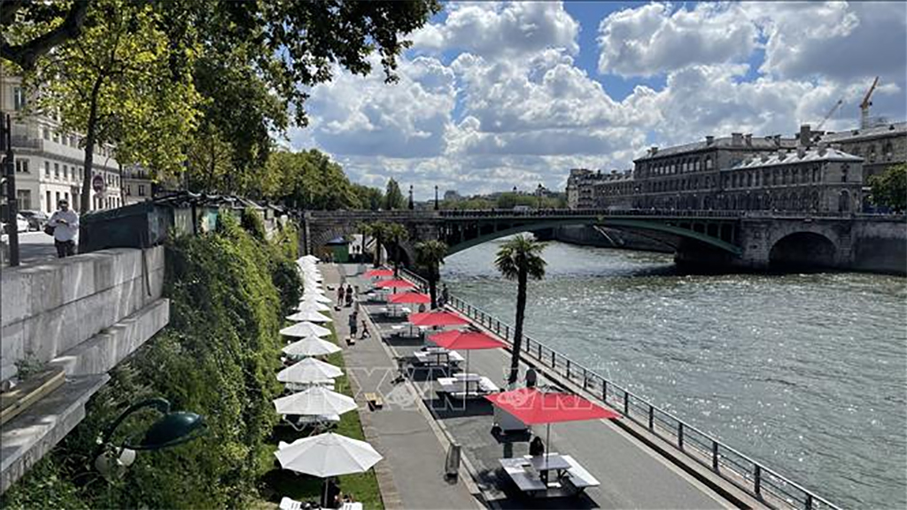 Olympic Paris 2024: Xây sân bay nổi trên sông Seine