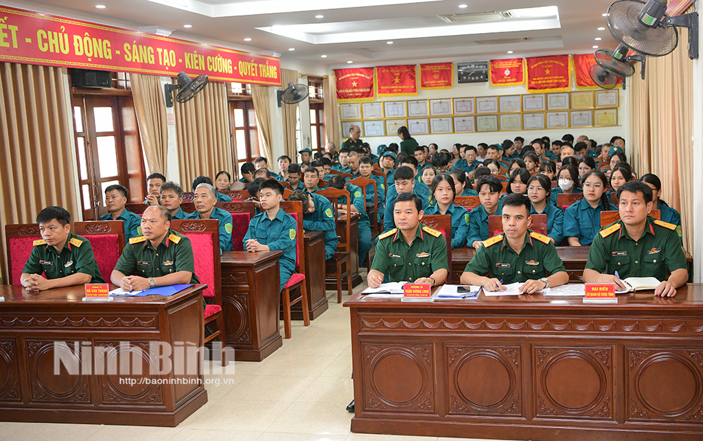 Thành phố Ninh Bình: Khai mạc huấn luyện nâng cao dân quân cơ động năm 2024