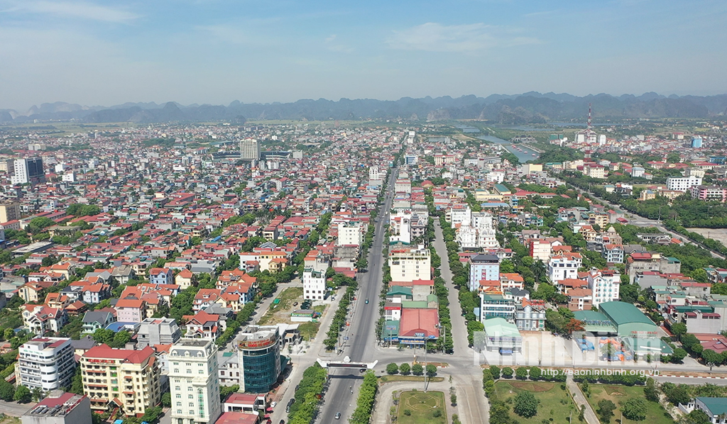 Sáng mãi tinh thần Cách mạng Tháng Tám, xây dựng tỉnh Ninh Bình giàu mạnh, văn minh, hiện đại