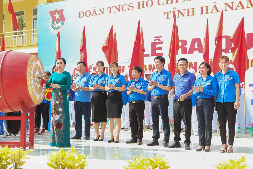 Ra quân Chiến dịch Thanh niên tình nguyện hè 2020