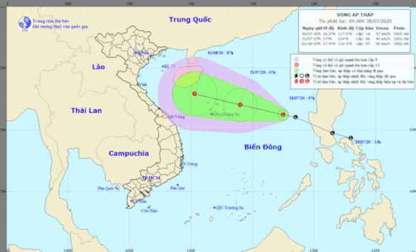 Áp thấp trên Biển Đông gây mưa kéo dài nhất từ đầu năm