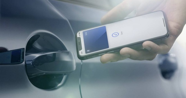 Apple tung bản cập nhật biến iPhone, Apple Watch thành chìa khóa thông minh