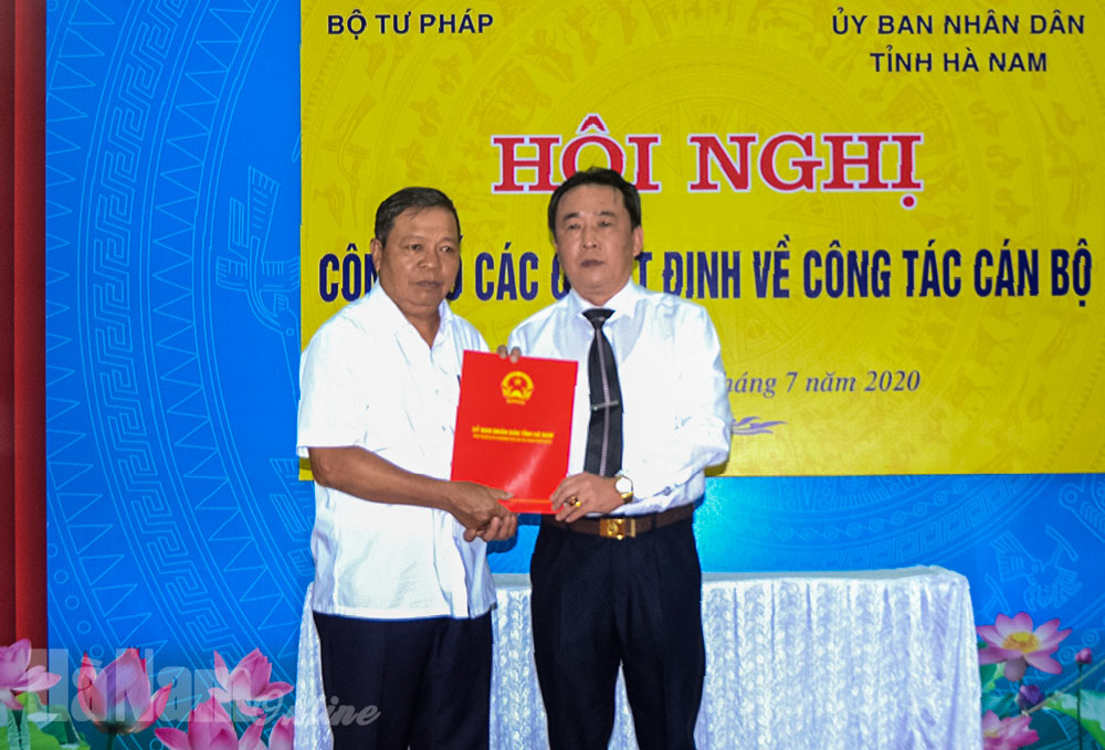 Công bố các Quyết định bổ nhiệm chức danh Giám đốc Sở Tư pháp và Cục trưởng Cục Thi hành án dân sự