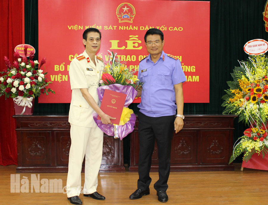 Công bố quyết định bổ nhiệm Phó Viện trưởng VKSND tỉnh