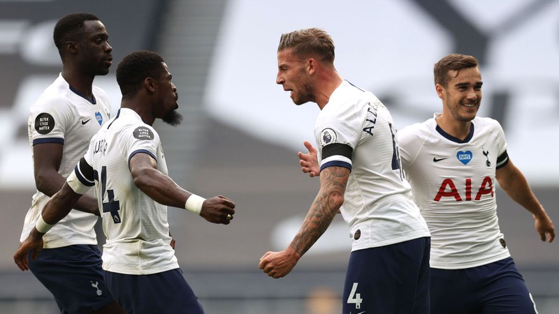 Công vô duyên - thủ phá, Arsenal thua tức tưởi 1-2 trên sân Tottenham