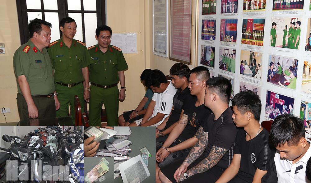 Đánh sập đường dây cho vay nặng lãi, tổ chức đánh cờ bạc dưới hình thức "lô - đề"