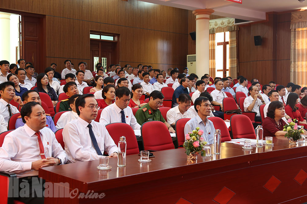 Kỳ họp thứ 12 HĐND huyện Bình Lục khóa XIX