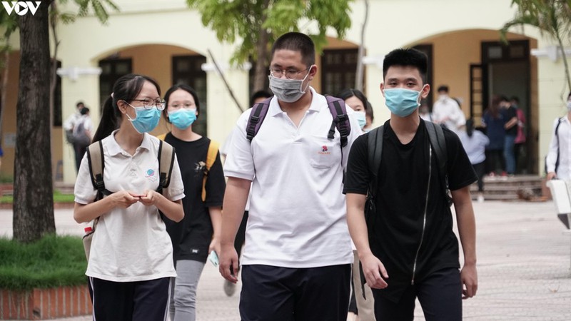 Bộ GD-ĐT lùi thời gian tuyển sinh đại học, cao đẳng