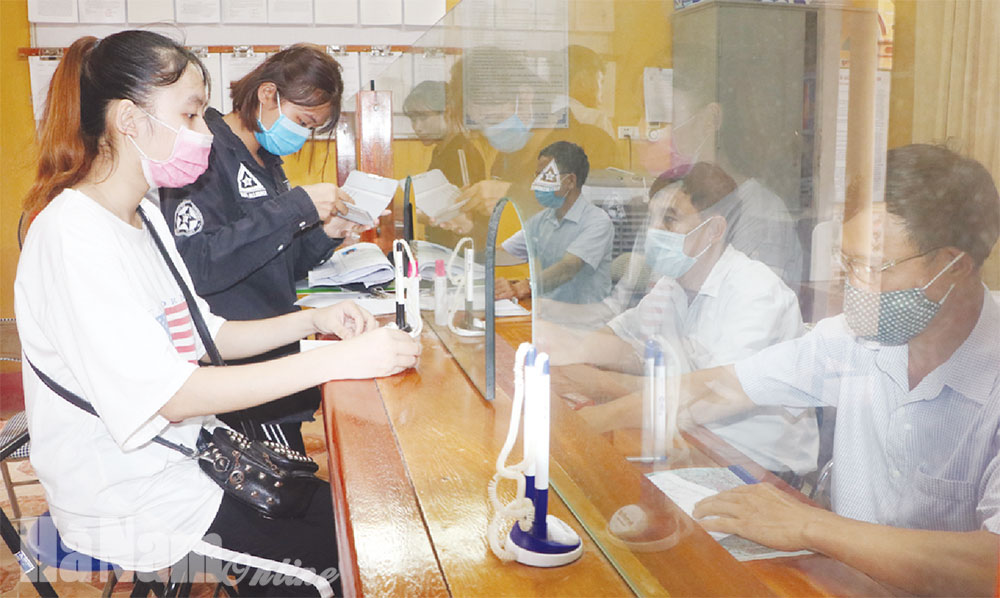 Các xã thực hiện sắp xếp đội ngũ cán bộ, công chức sau sáp nhập